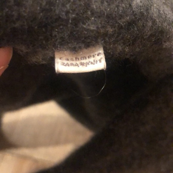 Zara Cashmere Sweater - Size 2T - Picture 2 of 4